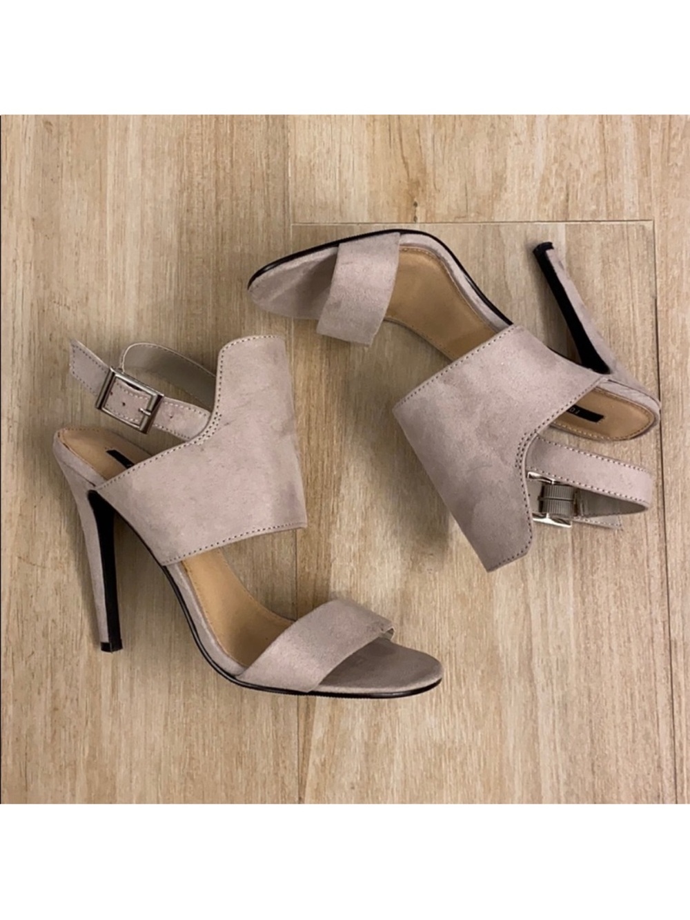 🤎F21~Adorable Open Toe heels